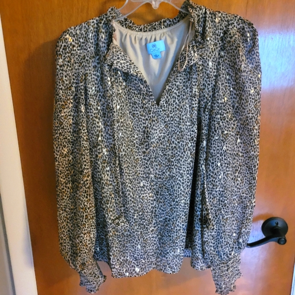 CeCe brand ladies print blouse NWOT